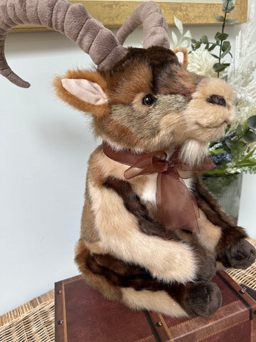 Ramble Charlie Bears Bearhouse Bear Pyrean Ibex