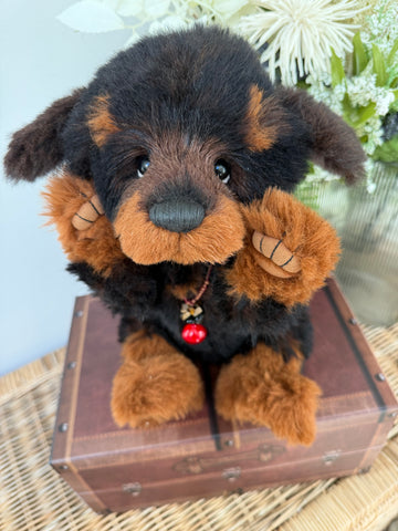 Wellingtons Isabelle Collection Limited Edition Collectable Dog No 198