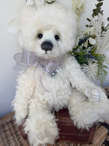 Mrs Mercer Large Mohair / Alpaca Isabelle Collection Bear No 184