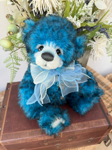 Narnia Charlie Bears Isabelle Collection Limited Edition No 275