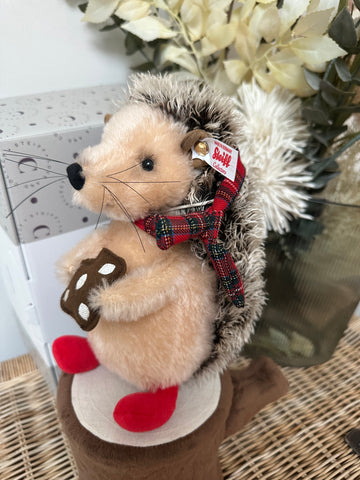 Ivo Christmas Hedgehog Steiff 2023 Christmas Collection No 472