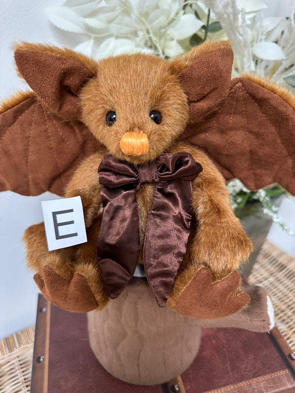 Pippy Strell Charlie Bears Plush Collection Bat
