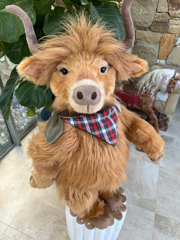 Hoofprints Large Standing Plush Charlie Bears Highland Cow no 727