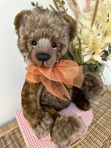 Vernon Charlie Bears The Pawtrait Gallery Collection Plush Teddy Bear