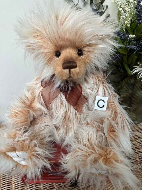 Ari Charlie Bears  Plush Collection Collectable Teddy Bear