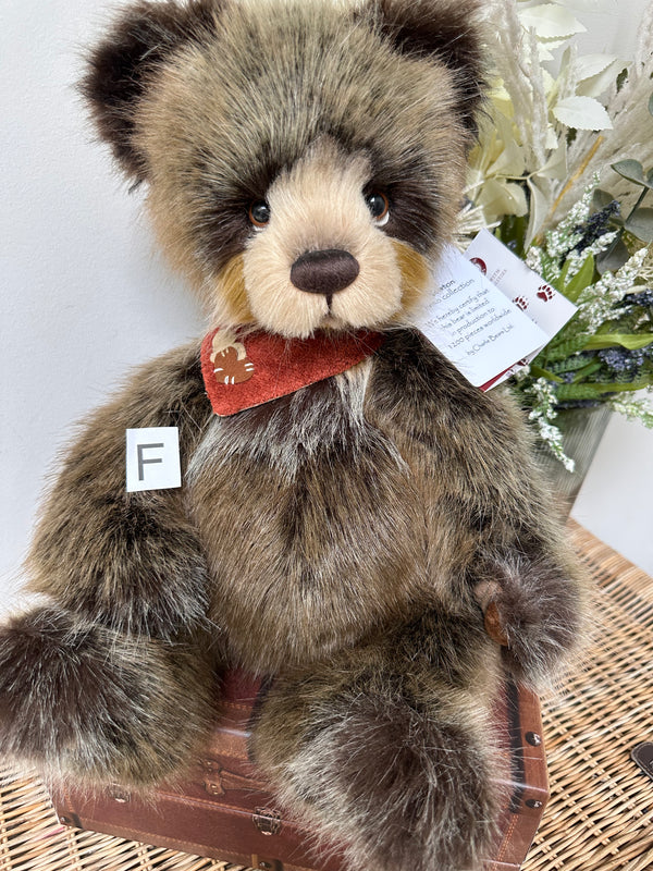 Newton Plush Collection Charlie Bears Plumo Teddy Bear