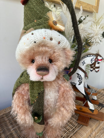 Wilbur Isabelle Collection Limited Edition Hat Teddy Bear No 228