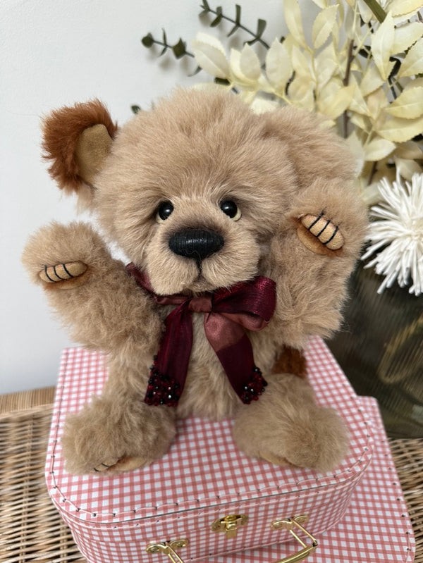 Totter Limited Edition Isabelle Collection Puppy Dog No 184