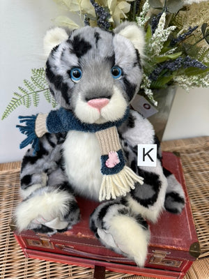 Babbledy Paw Store Exclusive Charlie Bears Plush Collection Snow Leopard