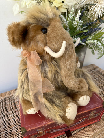 Tusk 39cm Charlie Bears Plush Collection Mammoth