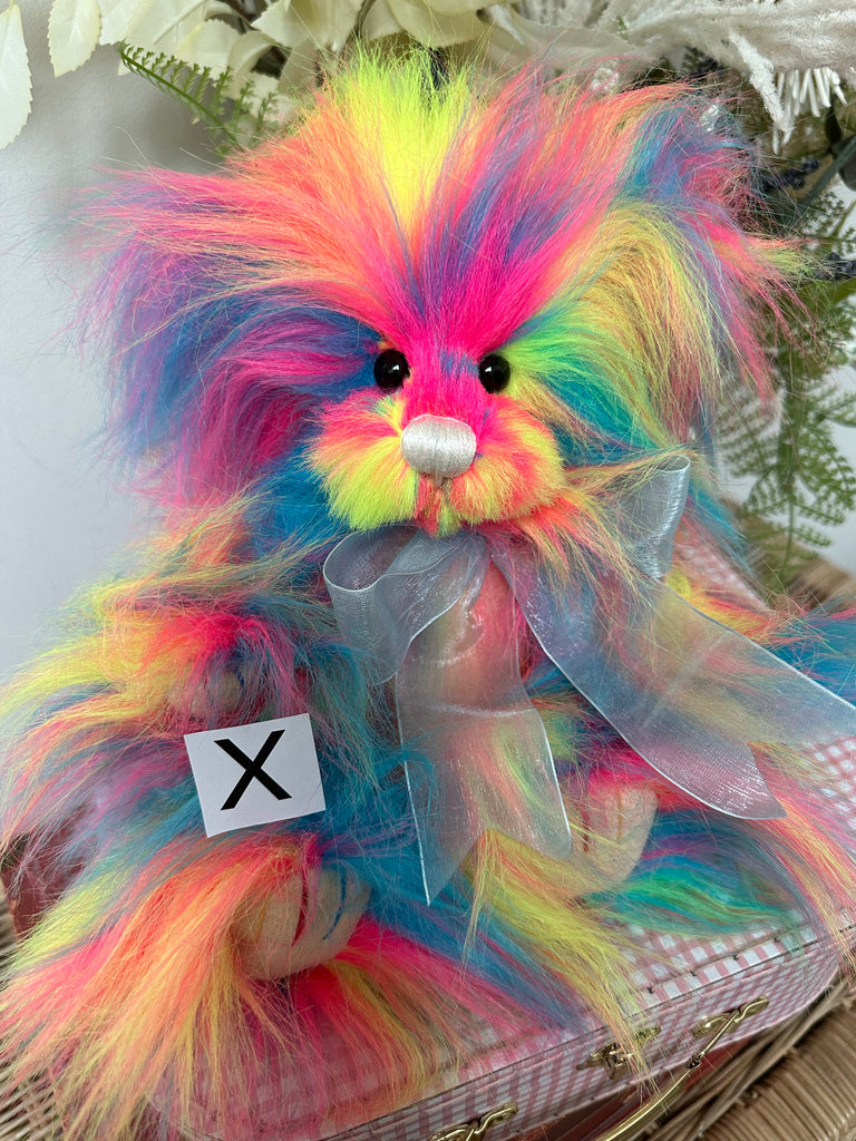 Razzle Charlie Bears 2024 Plush Collection Multi coloured Teddy Bear Lovely Bears