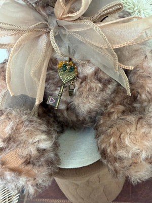 Camelot Charlie Bears Limited Edition Isabelle Mohair / Alpaca Collectable Bear No 210