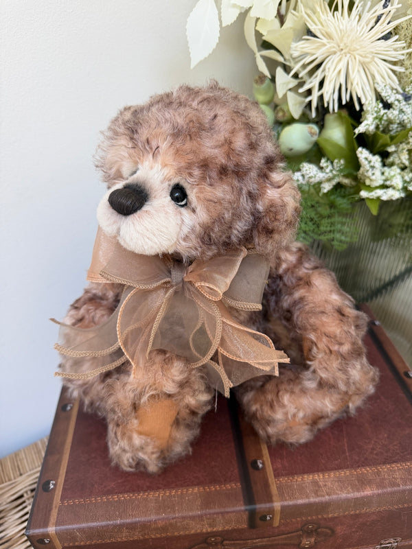 Camelot Charlie Bears Limited Edition Isabelle Mohair / Alpaca Collectable Bear No 210