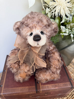 Camelot Charlie Bears Limited Edition Isabelle Mohair / Alpaca Collectable Bear No 210