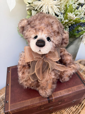 Camelot Charlie Bears Limited Edition Isabelle Mohair / Alpaca Collectable Bear No 210
