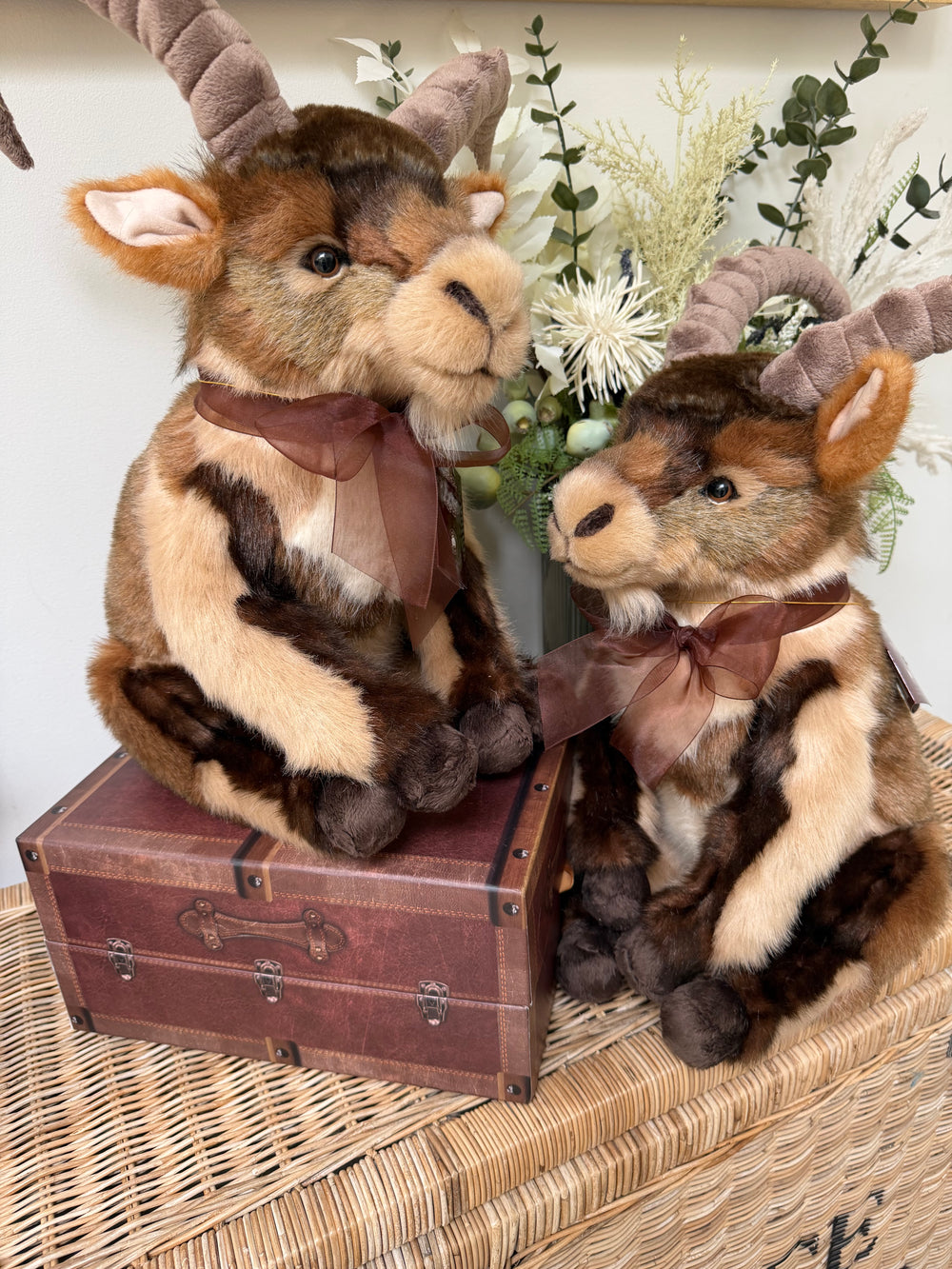 Ramble Charlie Bears Bearhouse Bear Soft Plush Ibex