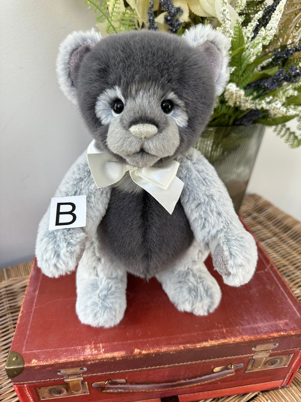 Miss Hap Charlie Bears Standing Plush Collection Teddy Bear