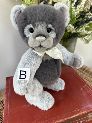 Miss Hap Charlie Bears Standing Plush Collection Teddy Bear
