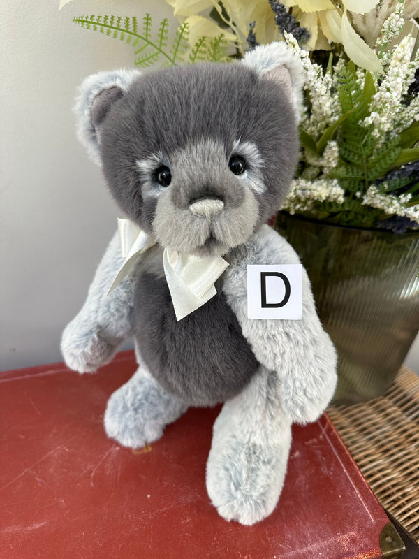 Miss Hap Charlie Bears Standing Plush Collection Teddy Bear