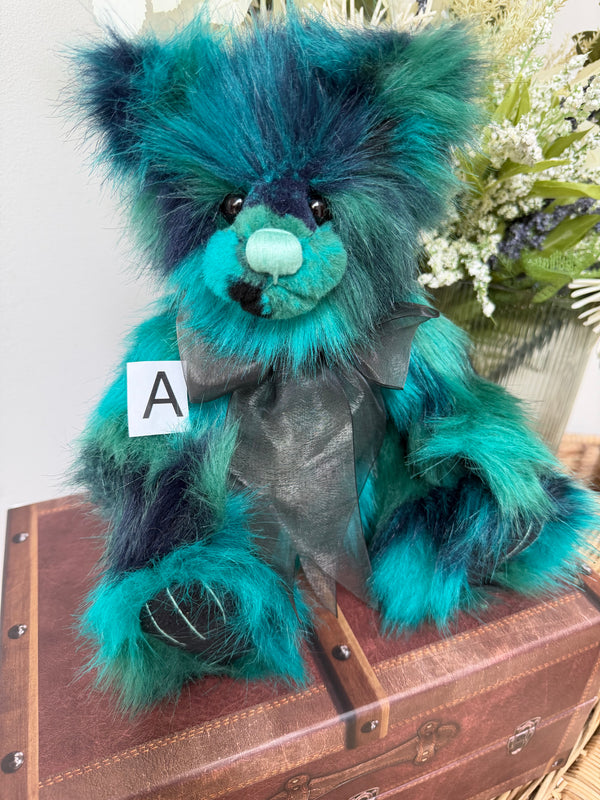 Filigree Charlie Bears Plush Collection Collectable Teddy Bear