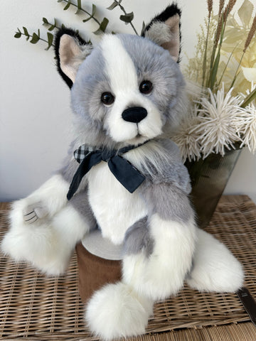 Quest Silver Fox 2022 Plush Charlie Bears Collectable