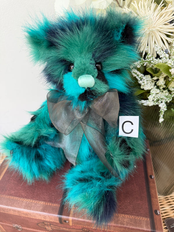 Filigree Charlie Bears Plush Collection Collectable Teddy Bear