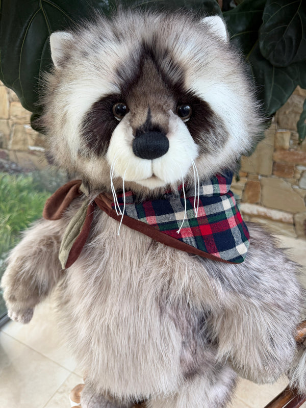 Inspector Rummage Charlie Bears Standing Plush Limited Edition Racoon No 458