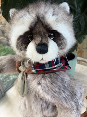 Inspector Rummage Large Charlie Bears Standing Plush Limited Edition Racoon No 465