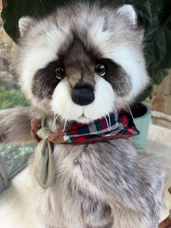 Inspector Rummage Large Charlie Bears Standing Plush Limited Edition Racoon No 465
