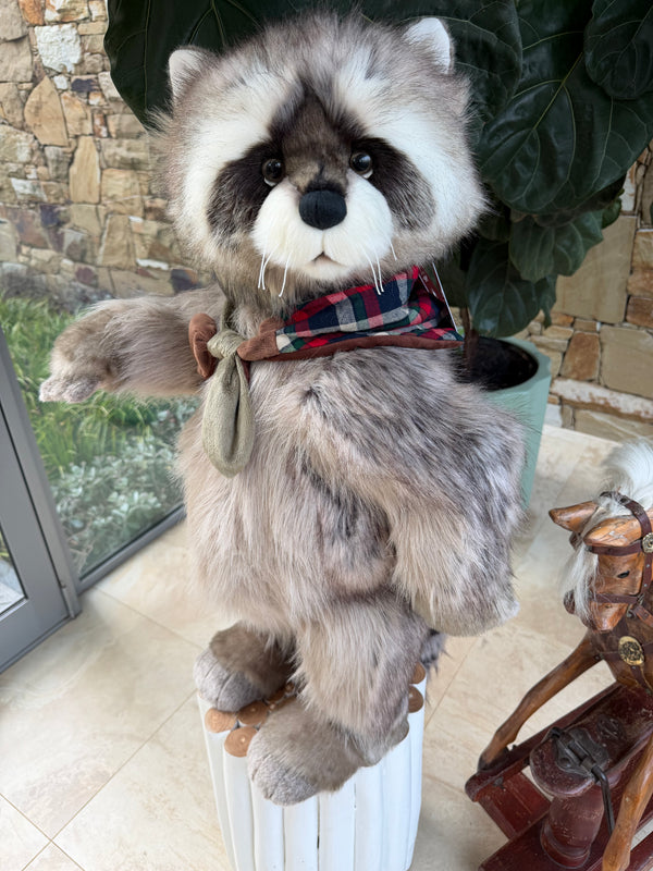 Inspector Rummage Large Charlie Bears Standing Plush Limited Edition Racoon No 465
