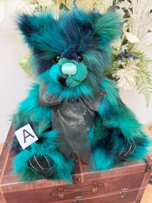 Filigree Charlie Bears Plush Collection Collectable Teddy Bear