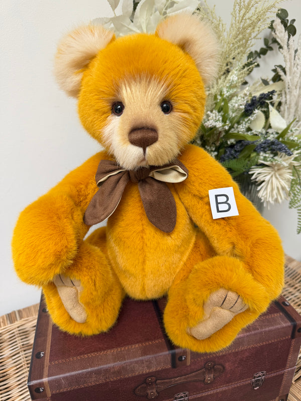 Mrs Jones Charlie Bears Golden Plush Collection Teddy Bear