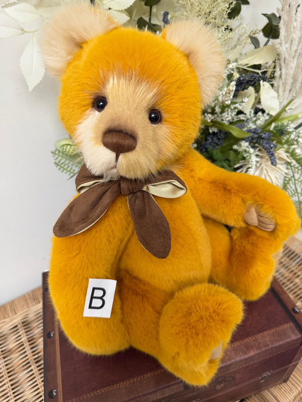 Mrs Jones Charlie Bears Golden Plush Collection Teddy Bear