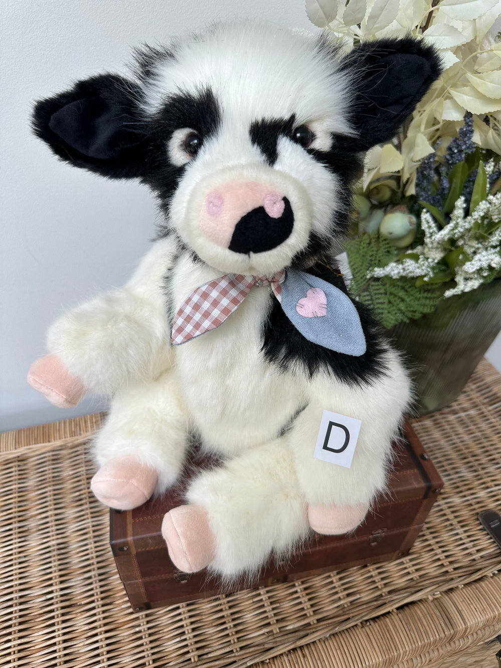 Milkshake Charlie Bears Plush Collection Cow