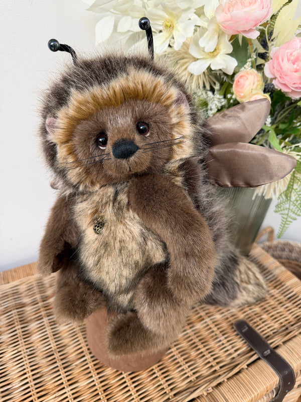 Tizzie Whizie Signature Collection Charlie Bears Limited Edition No 1404