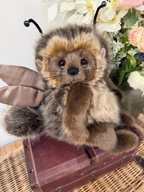 Tizzie Whizie Signature Collection Charlie Bears Limited Edition No 1409