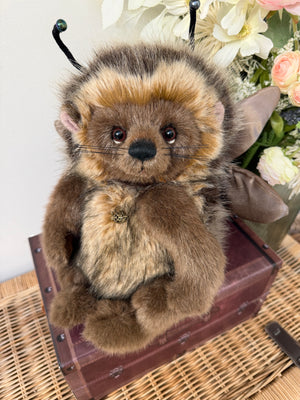 Tizzie Whizie Signature Collection Charlie Bears Limited Edition No 1411