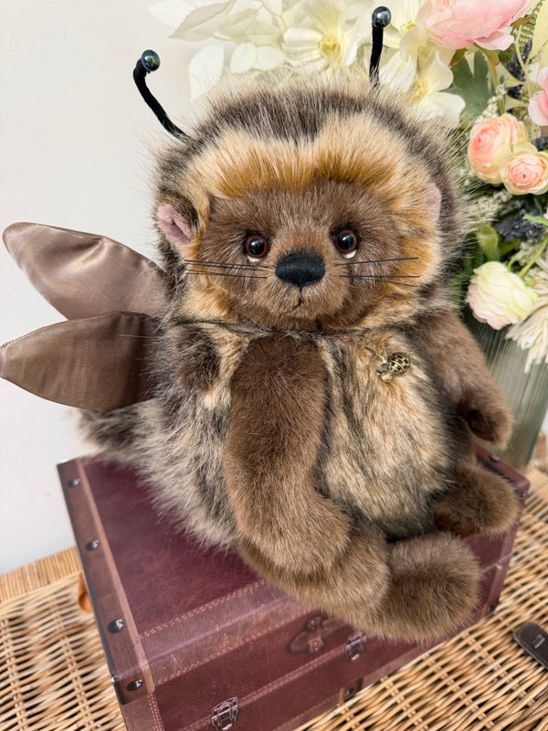 Tizzie Whizie Signature Collection Charlie Bears Limited Edition No 1411