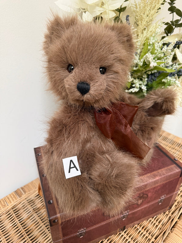Oak Charlie Bears 2026 Plush Collection Teddy Bear