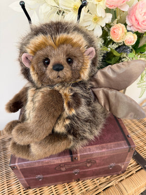 Tizzie Whizie Signature Collection Charlie Bears Limited Edition No 1233