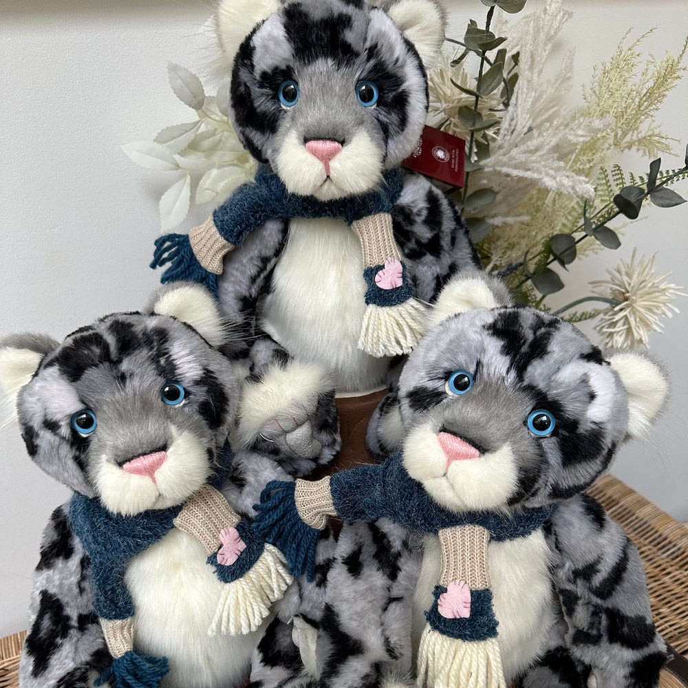 Babbledy Paw Store Exclusive Charlie Bears Plush Collection Snow Leopard