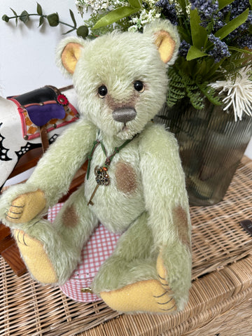 Heirloom Limited Edition Isabelle Collection Collectable Teddy Bear Number 200