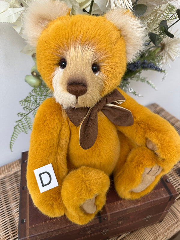 Mrs Jones Charlie Bears Golden Plush Collection Teddy Bear