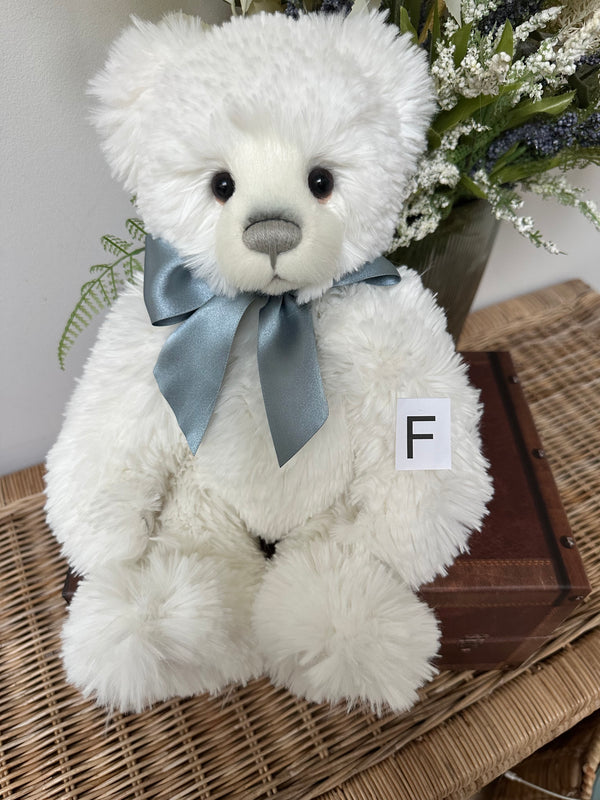 Maja Charlie Bears Plush Collection Teddy Bear