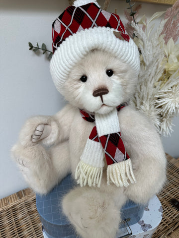 Cozy Charlie Bears Plush Collection Collectable Hatty Teddy Bear