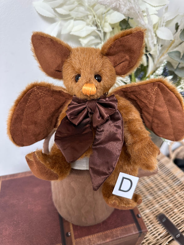 Pippy Strell Charlie Bears Plush Collection Bat