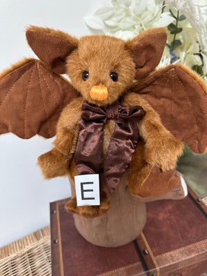 Pippy Strell Charlie Bears Plush Collection Bat