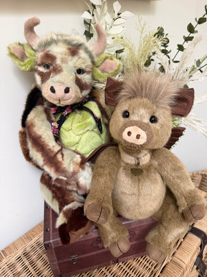 Hogwash Charlie Bears Plush Collection Limited Edition Flying Boar No 767
