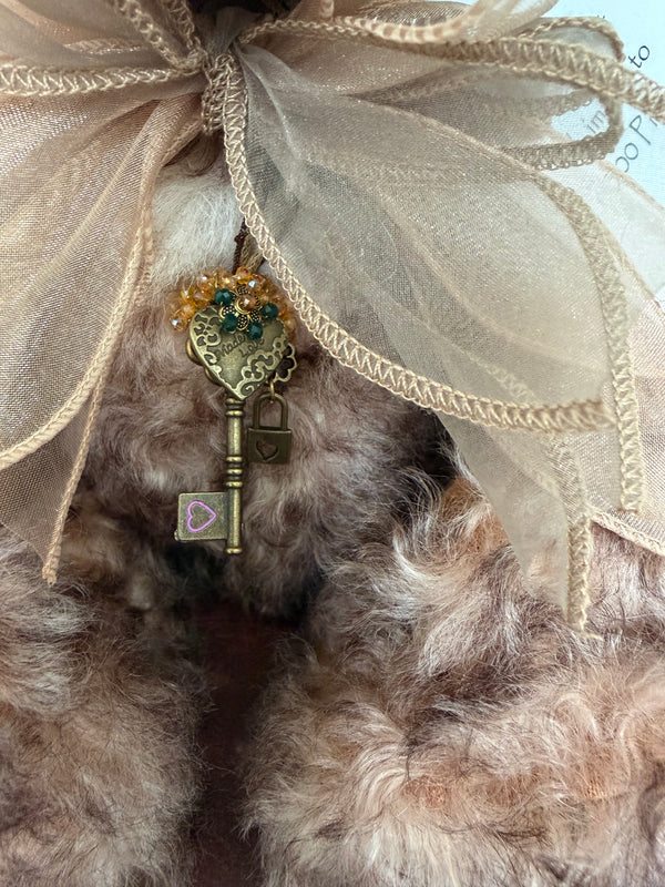Camelot Charlie Bears Isabelle Limited Edition Mohair / Alpaca Collectable Bear No 221
