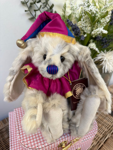 Grin Plush Collectable Charlie Bears 36cm Jester bunny Rabbit